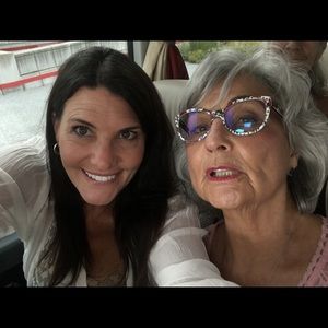 Meet your Posher, Tracy